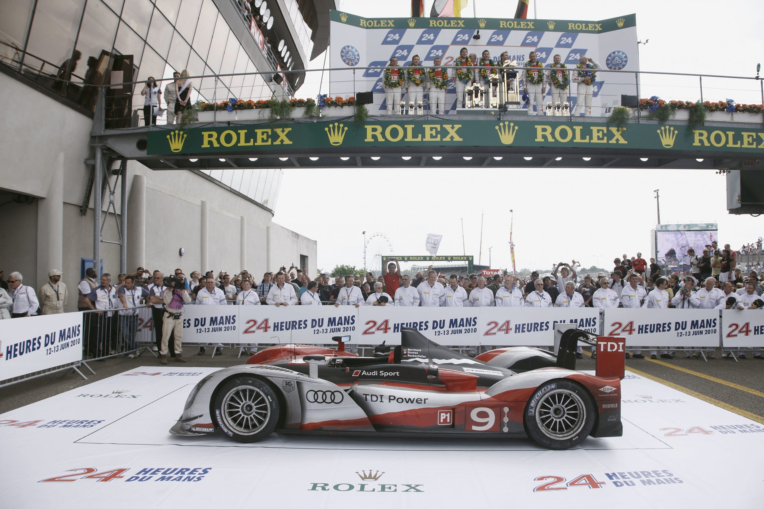 2010: 1-2-3 victory for Audi in the fastest Le Mans race of the history